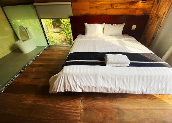 Htc Tuan Chau Ha Long