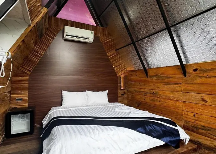 Htc Tuan Chau Hotel *