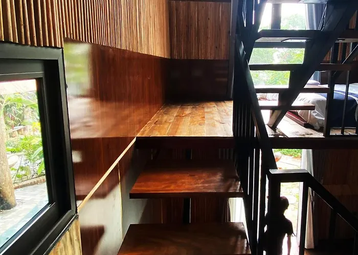 Htc Tuan Chau Ha Long